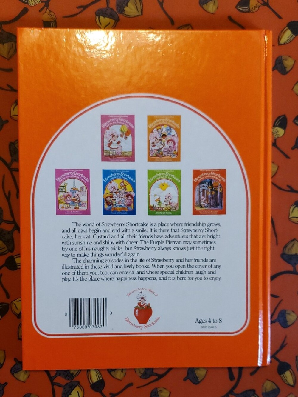 Strawberry Shortcake and the Deep Dark Woods - Orange Kids Story Book - Picture 2 of 8
